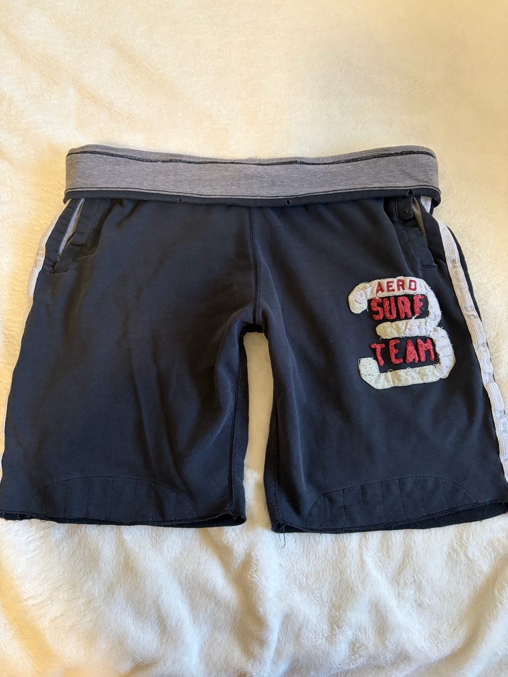 Aeropostale Men's Navy Athletic Shorts with Gray Waistband